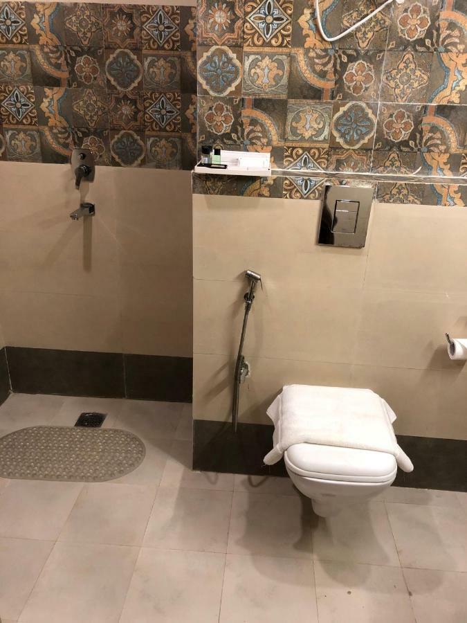 מלון פארידבד Royal Imperio מראה חיצוני תמונה