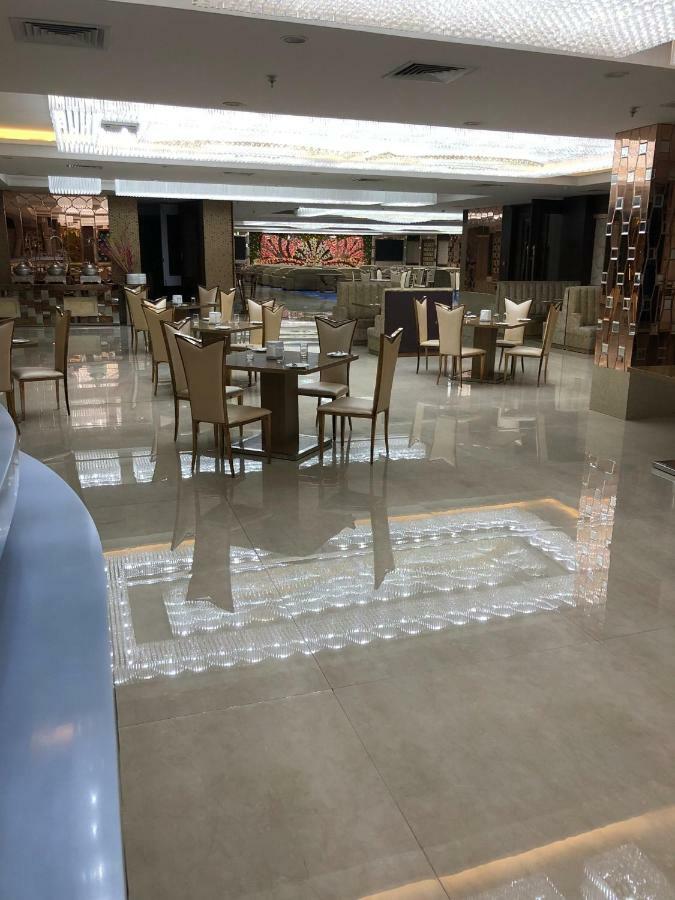 מלון פארידבד Royal Imperio מראה חיצוני תמונה